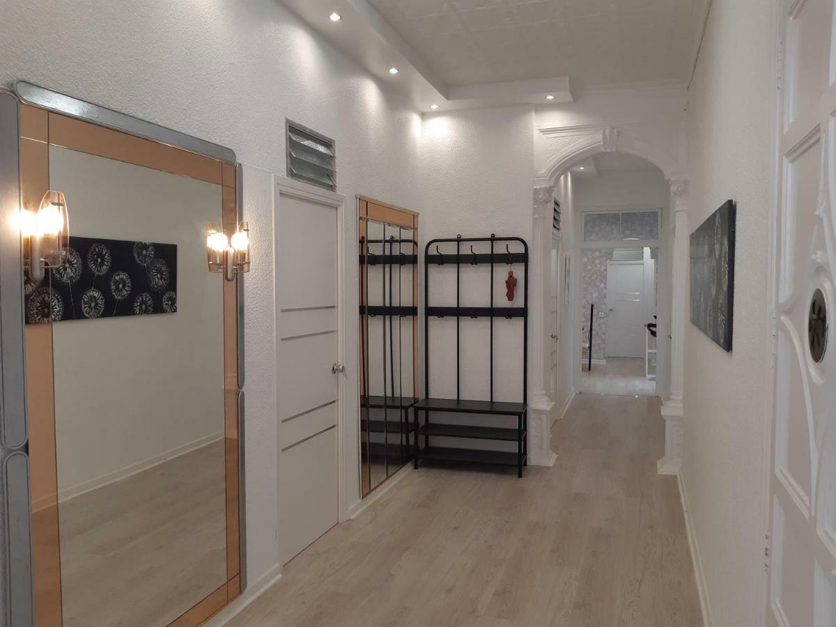 Wonderful Apartment In The Center By The Sea Alicante Buitenkant foto